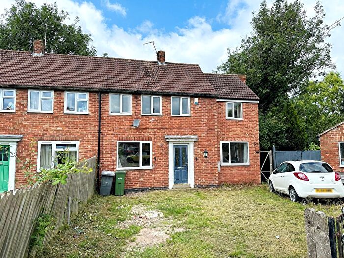 3 Bedroom Semi-detached House For Sale In Walton Place, York, YO26