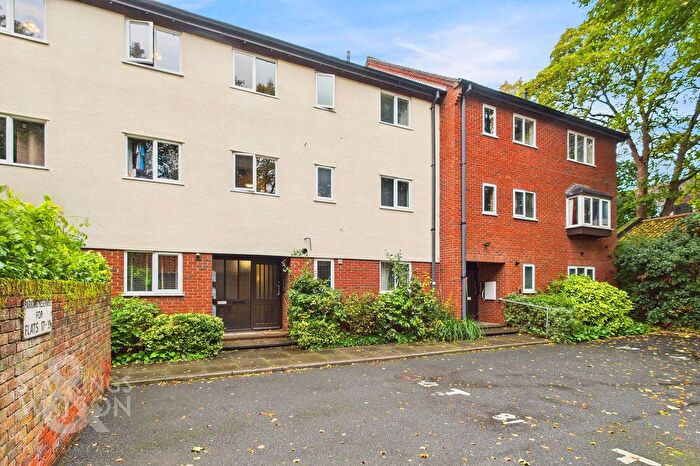 2 Bedroom Flat For Sale In Stuart Gardens, St. Faiths Lane, Norwich, NR1