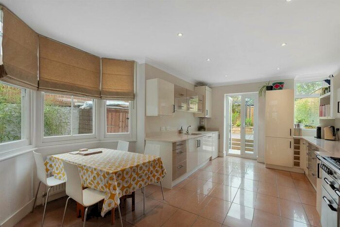 5 Bedroom End Of Terrace House To Rent In Peckham Rye, Peckham, London, SE15