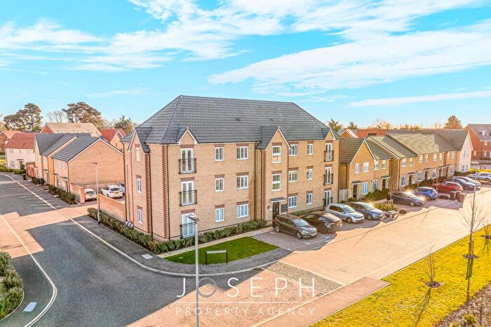 2 Bedroom Apartment For Sale In Foxburrow Road, Sproughton, IP8