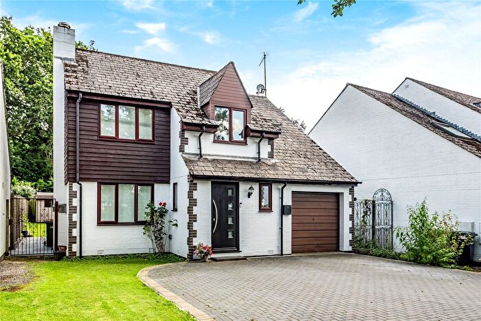 4 Bedroom Detached House For Sale In Charlecote Drive, North Millers Dale, Chandler's Ford, Hampshire, SO53