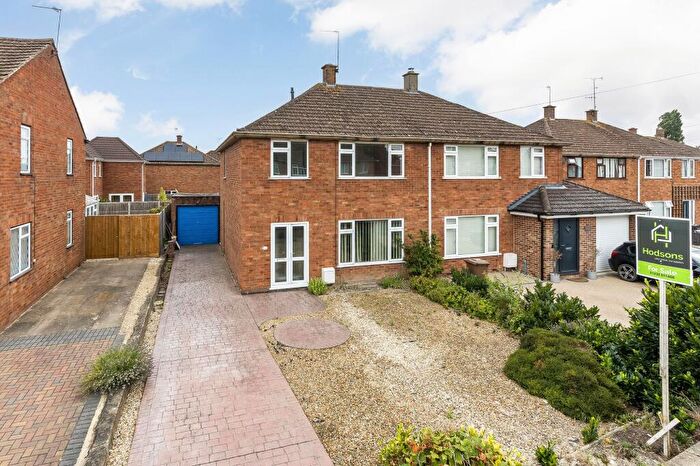 3 Bedroom Semi-Detached House For Sale In Slade Road, Didcot, OX11