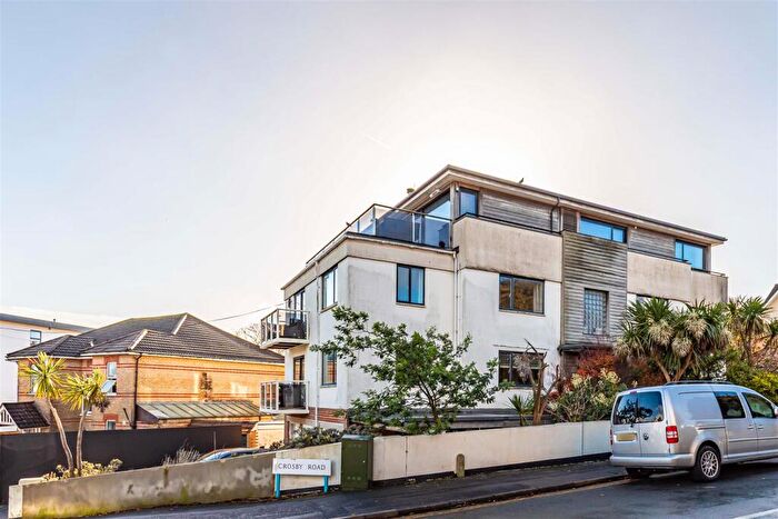 2 Bedroom Flat To Rent In Garage, Parking, Balcony, Stunning Rental On Crosby Road, BH4