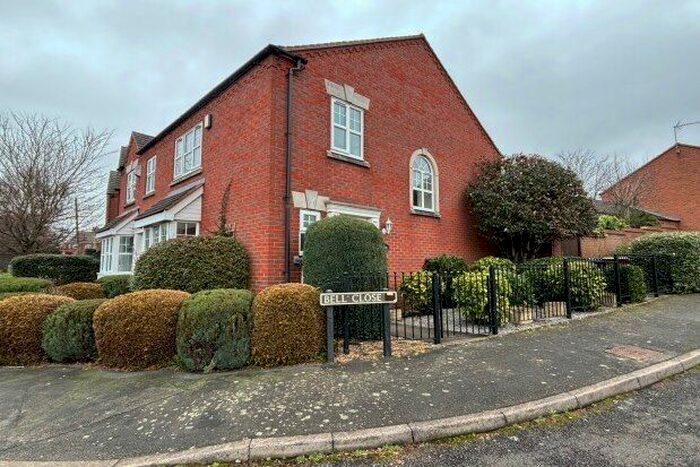 3 Bedroom Semi-Detached House To Rent In Bell Close, Lichfield, WS13