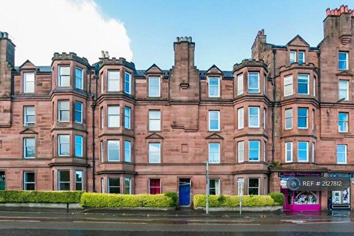 3 Bedroom Flat To Rent In Mayfield Road, Edinburgh, EH9