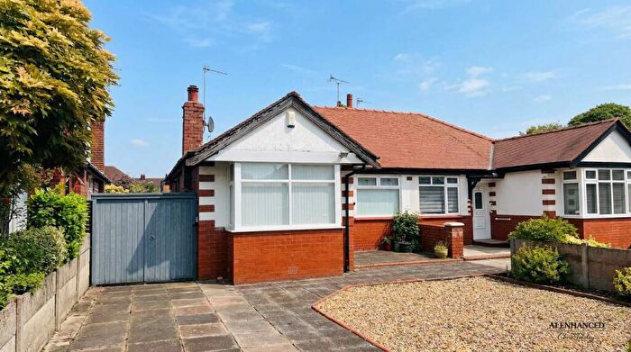 3 Bedroom Semi-Detached Bungalow For Sale In Fairhaven Road, Southport, PR9