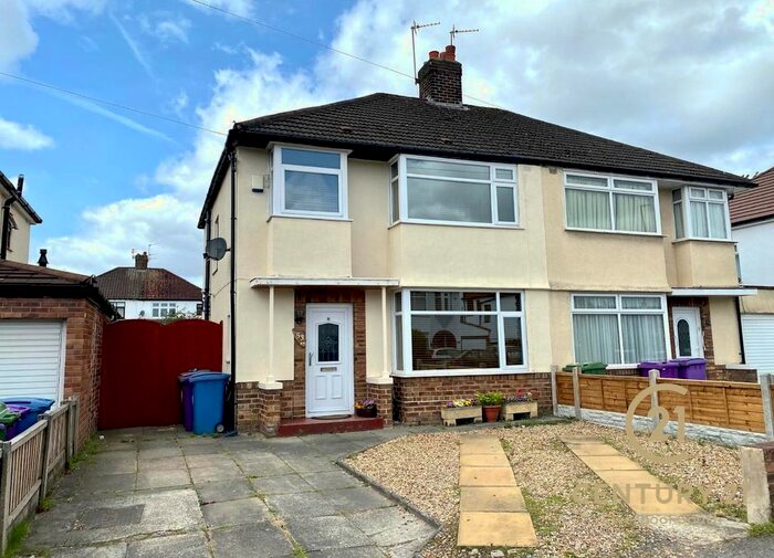 3 Bedroom Semi-Detached House To Rent In Mackets Lane, Hunts Cross, L25