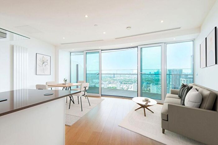 2 Bedroom Flat For Sale In Crossharbour Plaza, London, E14