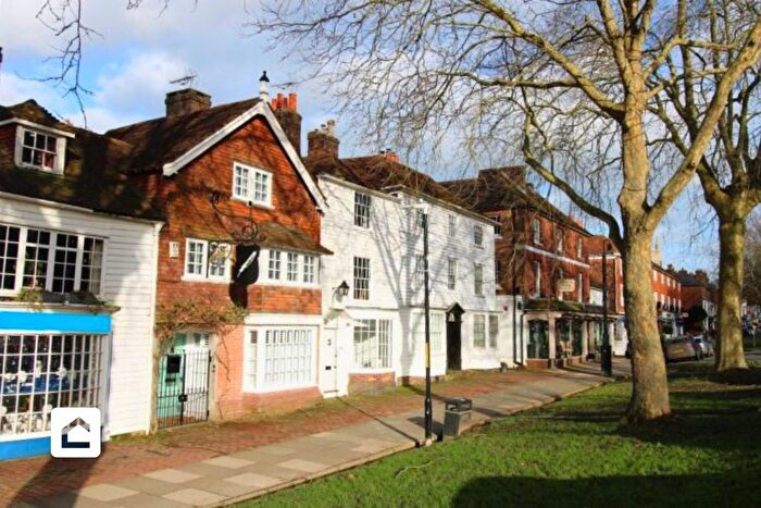 4 Bedroom Terraced House To Rent In High Street, Tenterden, Kent, TN30