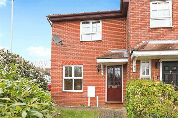 2 Bedroom Semi-Detached House For Sale In Blenheim Way, Kettering, NN15