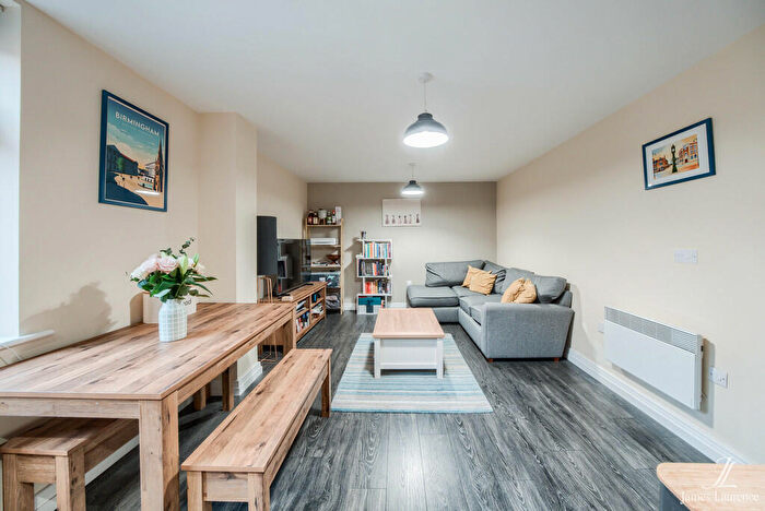 2 Bedroom Apartment For Sale In Metalworks Apartments, Warstone Lane, Jewellery Quarter, B18