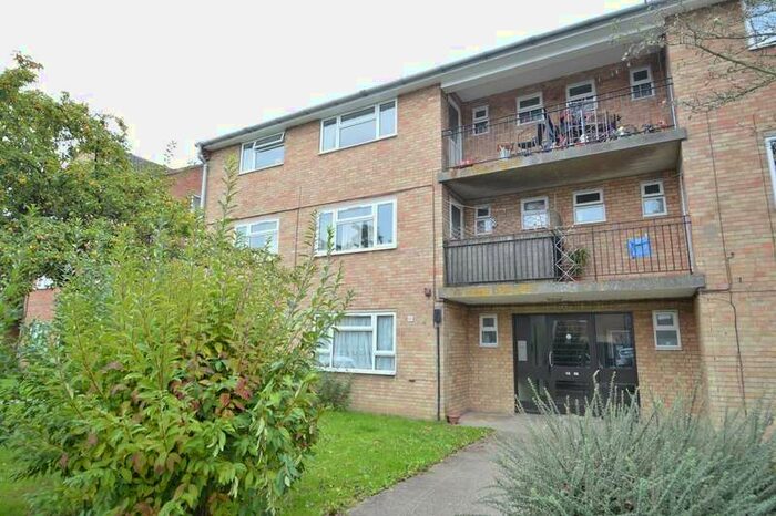 2 Bedroom Flat To Rent In Conies Road, Halstead, CO9