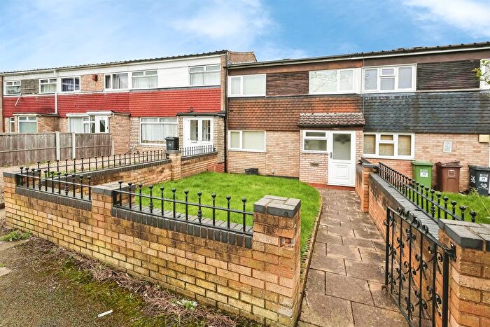 3 Bedroom Terraced House For Sale In Waterson Croft, Birmingham, B37