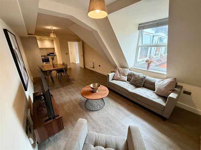 1 Bedroom Apartment To Rent In Consort House, - Homer Road, Solihull, B91