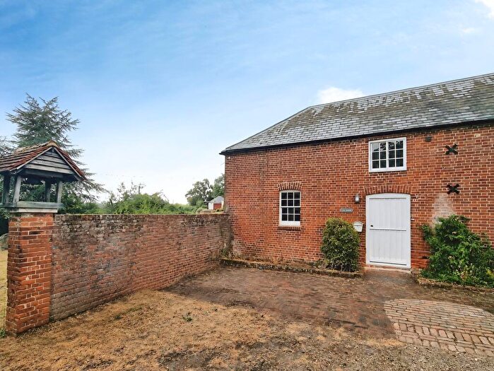 2 Bedroom End Of Terrace House To Rent In Brogdale Road, Ospringe, Faversham, Kent, ME13