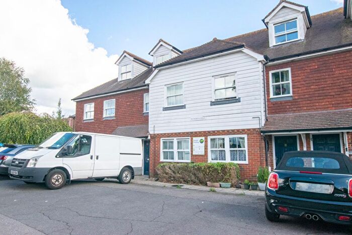2 Bedroom Flat To Rent In Hempstead Road, Uckfield, TN22