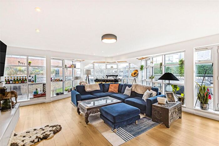 2 Bedroom Penthouse To Rent In Goswell Road, London, EC1V