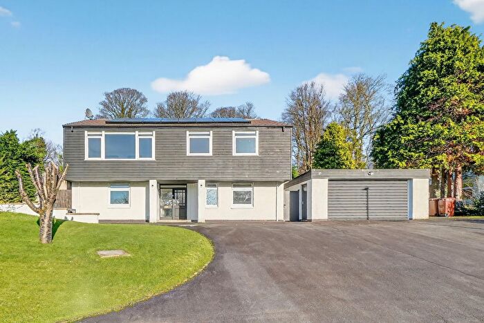 5 Bedroom Detached House For Sale In The Paddock, Perceton, Irvine, KA11