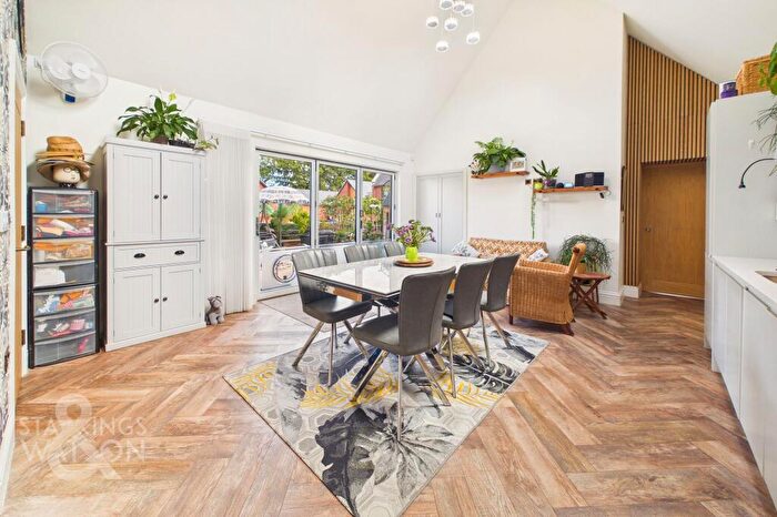 2 Bedroom Apartment For Sale In The Lodge Drive, Drayton, Norwich, NR8