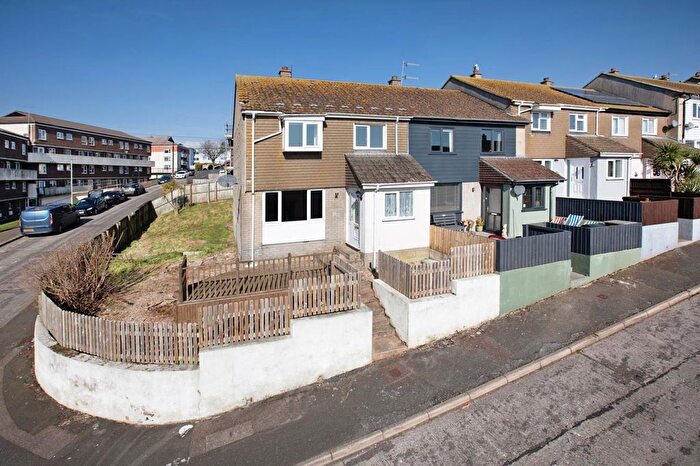 3 Bedroom End Of Terrace House For Sale In Kingsway, Teignmouth, TQ14