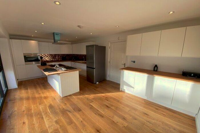 5 Bedroom Property To Rent In Ada Lovelace Drive, Manchester, M32