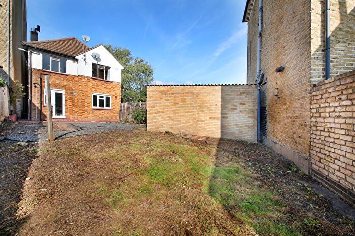 2 Bedroom Flat To Rent In Bromfelde Road, Clapham North, SW4