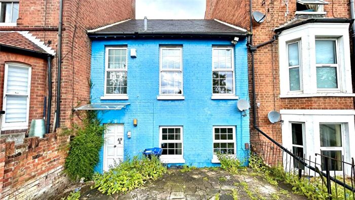 2 Bedroom Apartment To Rent In South Street, Reading, Berkshire, RG1