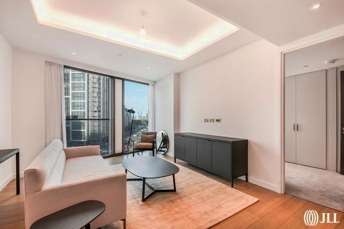 2 Bedroom Flat To Rent In Carnation Way, London, SW8