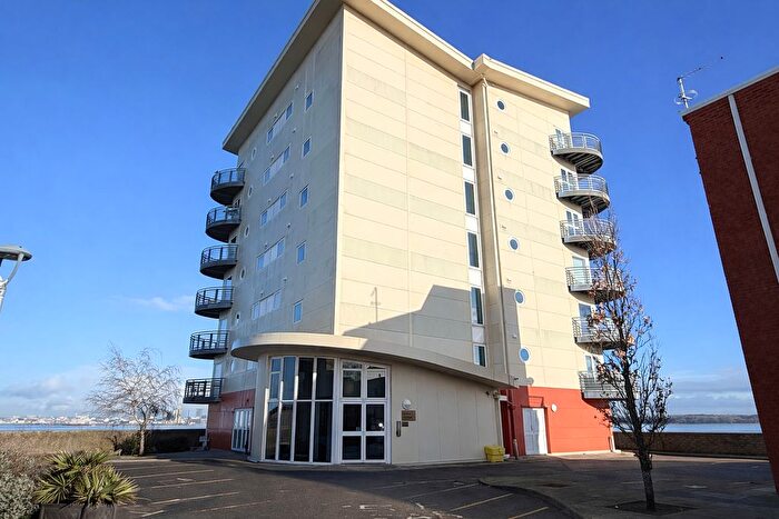 2 Bedroom Flat To Rent In The Lantern Building, Davidson Close, SO45