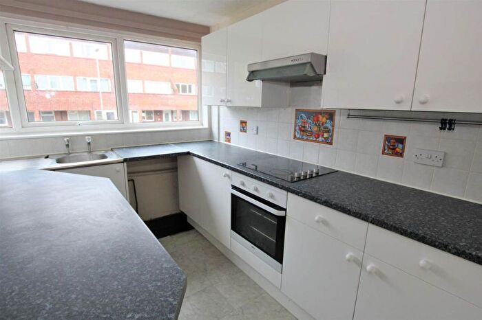 2 Bedroom Terraced House To Rent In Templemere, Norwich, NR3