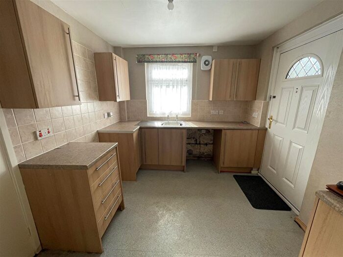 3 Bedroom Semi Detached House For Sale In Causey View, Stanley, DH9