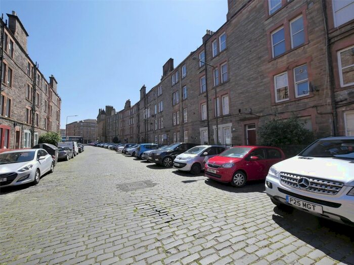 1 Bedroom Flat To Rent In Smithfield Street, Edinburgh, EH11