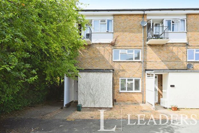 2 Bedroom Flat To Rent In Little Brays, CM18