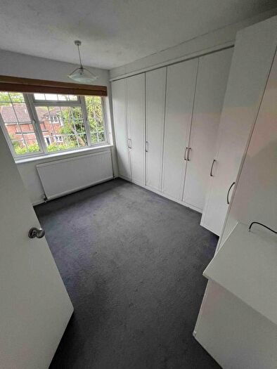 5 Bedroom Detached House To Rent In London, EN2