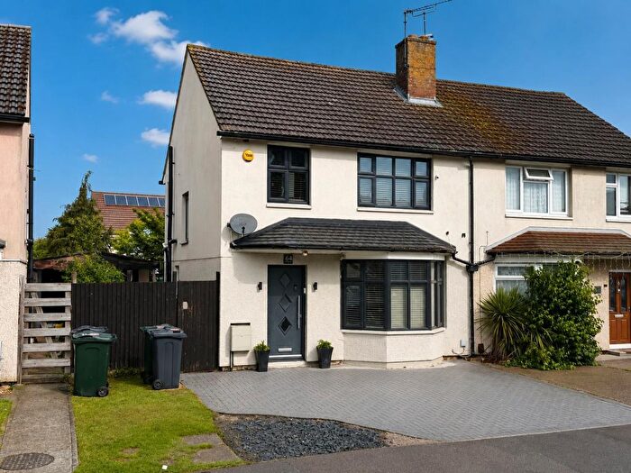 3 Bedroom Semi-Detached House For Sale In Cryol Road, Ashford, Kent, TN23