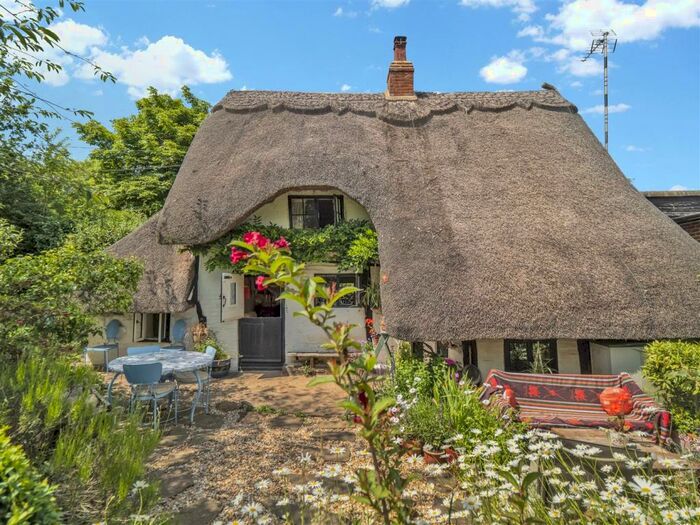 2 Bedroom Cottage For Sale In Lavender Hall Lane, Berkswell, Coventry, Warwickshire, CV7