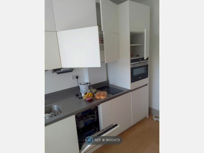 1 Bedroom Flat To Rent In Broad House, Harrow, HA2