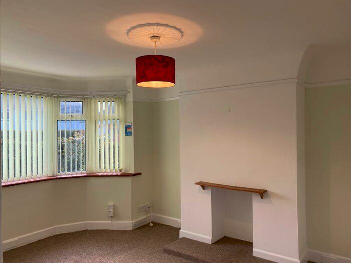 1 Bedroom Flat To Rent In Wharfdale Road, Poole, BH12