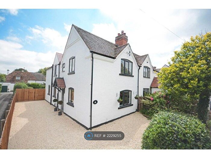 4 Bedroom Semi-Detached House To Rent In Hallfields, Edwalton, Nottingham, NG12