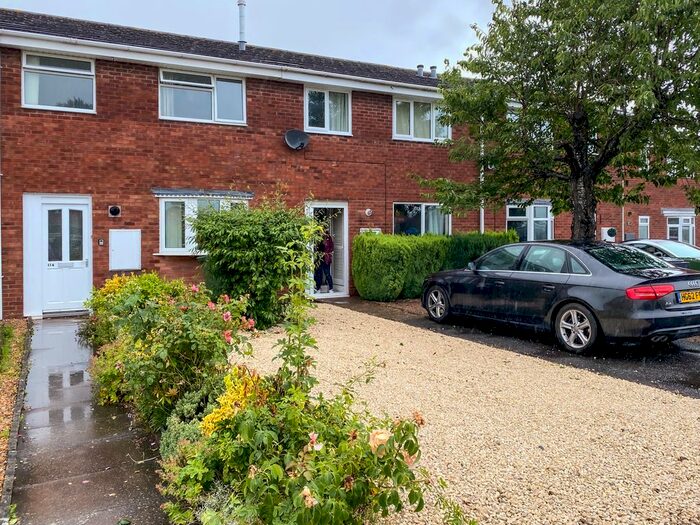 3 Bedroom Terraced House To Rent In Deansway, Bromsgrove, B61