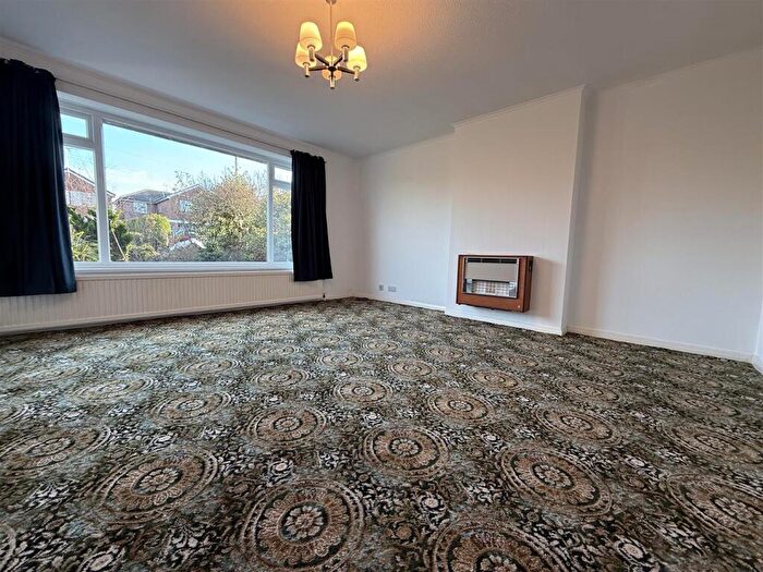 4 Bedroom Detached House For Sale In Primley Park Road, Alwoodley, LS17