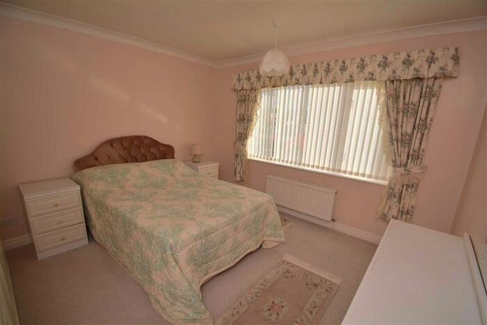 2 Bedroom Detached Bungalow For Sale In Keppel Drive, Bridlington, East Yorkshire YO16