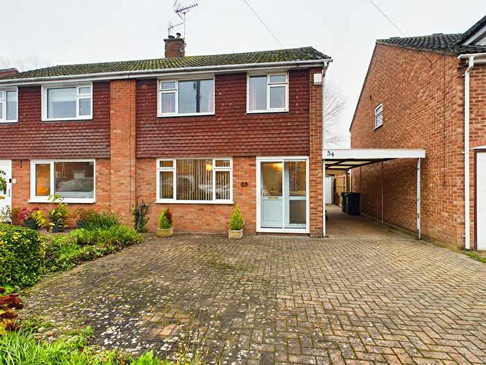 3 Bedroom Semi-Detached House To Rent In Carrant Road, Tewkesbury, Glos, GL20