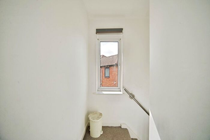 3 Bedroom End Of Terrace House For Sale In Barclay Road, London, N18
