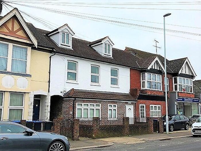 Studio To Rent In Tarring Road, Worthing, BN11