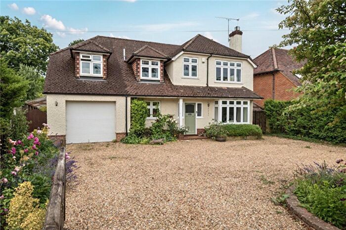 5 Bedroom Detached House For Sale In Broomleaf Road, Farnham, Surrey, GU9