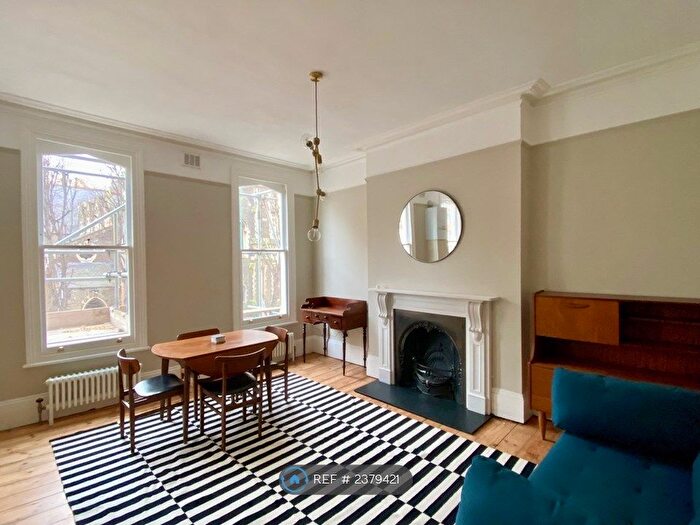 1 Bedroom Flat To Rent In St Marks Rise, London, E8