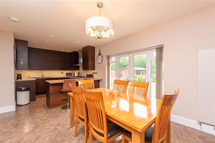5 Bedroom Detached Bungalow For Sale In London Road, Sevenoaks, Kent, TN13