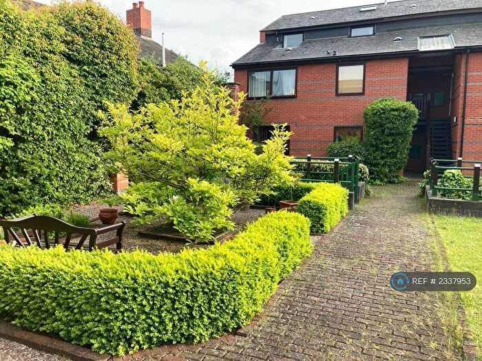 1 Bedroom Flat To Rent In Queens Court, Birmingham, B3