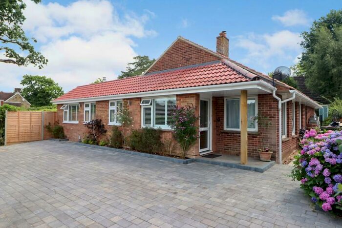 4 Bedroom Detached House To Rent In Gagglewood, Horsham, RH13
